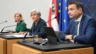 Von li.: Beate Meinl-Reisinger (Neos), Anna Sporrer (SPÖ) und Klaus Fürlinger (ÖVP)