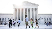 Am Dienstag entschied der Supreme Court darüber, ob die automatische Staatsbürgerschaft bei ...