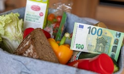 Um die erwarteten 100 Euro pro Jahr zu sparen, müssen Konsumenten genau schauen, was sie ins ...