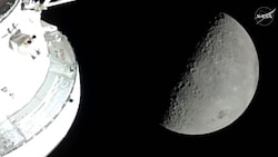 Landet bald ein Fußball auf dem Mond? (Symbolbild)