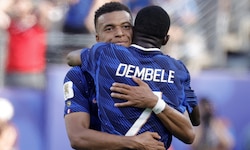 Kylian Mbappe zeigt sich bei der WM in absoluter Topform! 