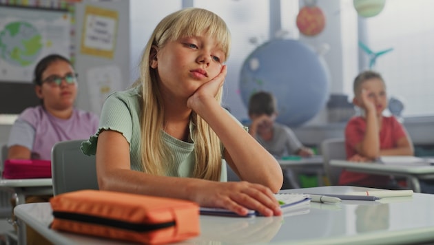 Landesweit stöhnen die Schüler angesichts der aufgeheizten Klassenzimmer.
