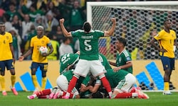 Mexikos Nationalmannschaft jubelt im Aztekenstadion.