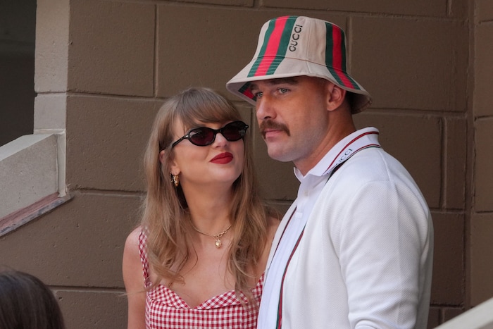 Taylor Swift und Travis Kelce sollen für ihre prunkvolle Hochzeit mit rund 1.000 Gästen ...