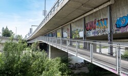 Die Radwegbrücke beim Pfänderportal.