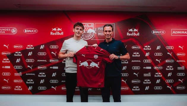 Bartosz Mazurek (li.) mit Sportchef Marcus Mann