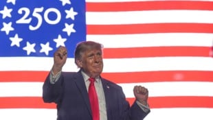 Donald Trump nutzt die 250-Jahr-Feierlichkeiten für seine parteipolitischen Zwecke.