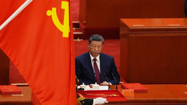 Bei einem Festakt in der Großen Halle des Volkes in Peking rief Xi die Partei am Mittwoch dazu ...