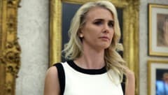 Sie weicht so gut wie nie von Trumps Seite, hat aber kein Regierungsamt inne: Natalie Harp ist ...