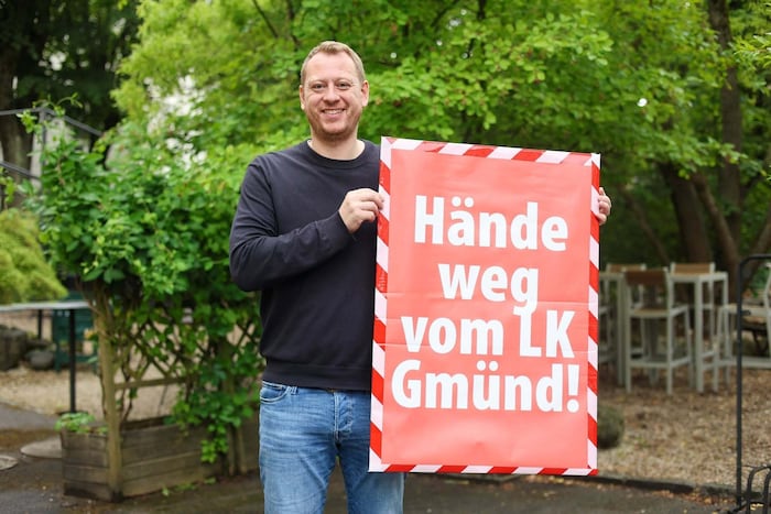 KPÖ-Landessprecher Max Zirngast fordert von der schwarz-blauen Regierung, endlich Bürger wieder ...