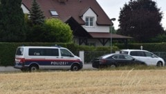 Ein Großaufgebot an Einsatzkräften war am Mittwoch beim Haus der 70-Jährigen. 