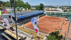 Der Blick von der Hotelterrasse auf den Center-Court.
