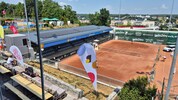 Der Blick von der Hotelterrasse auf den Center-Court.