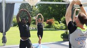 Sturms Profis schalteten bei einer Yoga-Einheit ab.