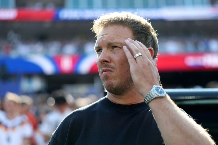 Für Oliver Kahn führt die Debatte um Bundestrainer Julian Nagelsmann am Kern vorbei.