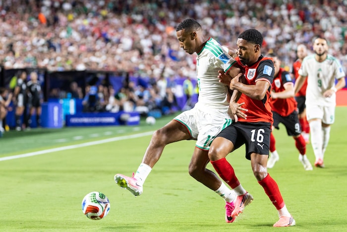 Phillipp Mwene (re.) fehlt gegen Spanien.