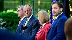 CSU-Chef Markus Söder, Kanzler Friedrich Merz (CDU), SPD-Chefin Bärbel Bas und Finanzminister ...