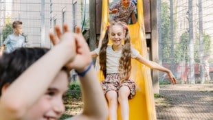 Beim WienXtra Ferienspiel dürfen sich Kinder auf ein vielfältiges Angebot freuen: Von Rutschen ...
