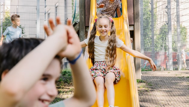 Beim WienXtra Ferienspiel dürfen sich Kinder auf ein vielfältiges Angebot freuen: Von Rutschen ...