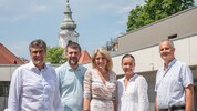 Stadtchef Christian Flammer, Stadtrat Markus Wertek, Christina Deringer vom Kultur- und ...