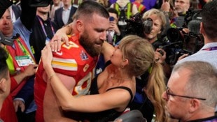 Taylor Swift genießt ihre neues Leben mit Travis Kelce in vollen Zügen und sei „glücklicher denn ...