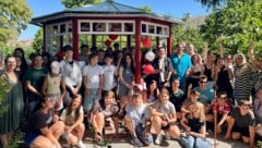 Mit viel Herzblut halfen die Schüler bei der Renovierung des Pavillons mit. 