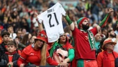 Die portugiesischen Fans ehren gegen Kroatien den verstorbenen Diogo Jota.
