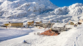 Das malerische St. Christoph am Arlberg ist bei Wintersportlern beliebt.