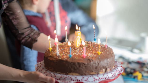 Mit einer Rechnung nach einem Kindergeburtstag machte sich ein Vater in den Niederlanden keine ...