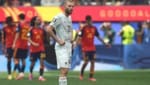 Konrad Laimers Blick geht ins Leere, während Spanien jubelt: Für Österreich ist im ...