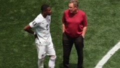 Da ging auch Ralf Rangnick (re.) und Kapitän David Alaba der Schmäh aus: Gegen Spanien war ...