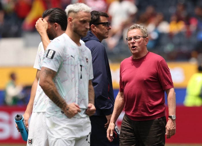 Ralf Rangnick (re.)