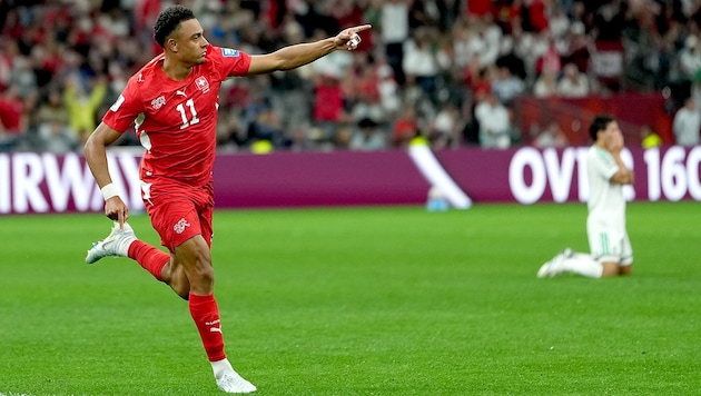 Switzerland leads against Algeria.