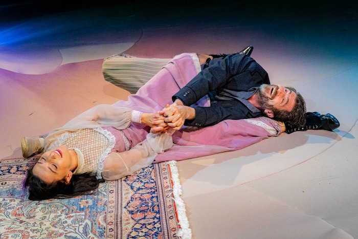 Das süße Mädel (Clara Wolfram), Der Dichter (Daniel Jesch)