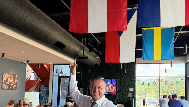 Jürgen Schrödl setzte große Hoffnungen auf unsere Nationalelf. In Dallas hat der aufstrebende ...