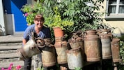 Gemeinsam mit ihrem Mann Albert betreibt Gaby Cepicka eine Tierarztpraxis in Schlins. Sie ...