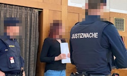 Die angeklagte Schweizerin kam mit einem Entschuldigungsschreiben in den Verhandlungssaal.