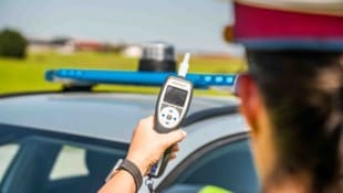 Beim Unfall in Tumeltsham hatte der Autofahrer um 8.30 Uhr früh bereits oder noch 2,2 Promille ...