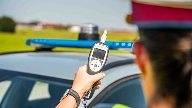 Beim Unfall in Tumeltsham hatte der Autofahrer um 8.30 Uhr früh bereits oder noch 2,2 Promille ...