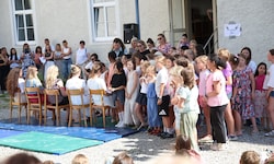 Ein letzes Mal wurde gemeinsam am Standort in der Schwarzstraße musiziert.
