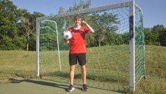 Erik Stefan (15) aus Mödling läuft für jedes WM-Tor einen Kilometer, für die Tore der ...