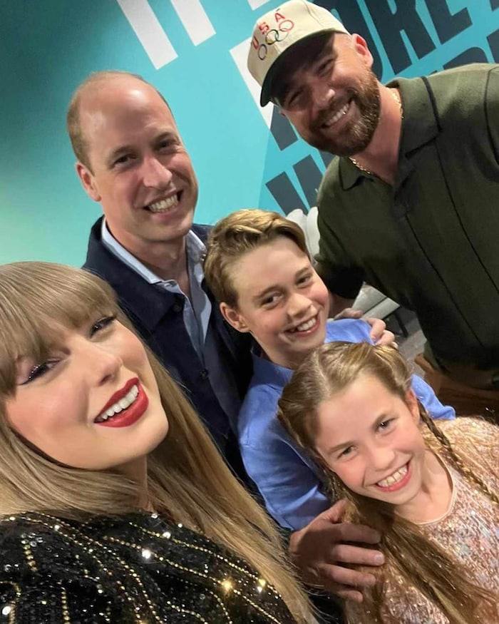 Prinz William posierte 2024 mit seinen Kindern George und Charlotte nach Taylor Swifts Konzert ...
