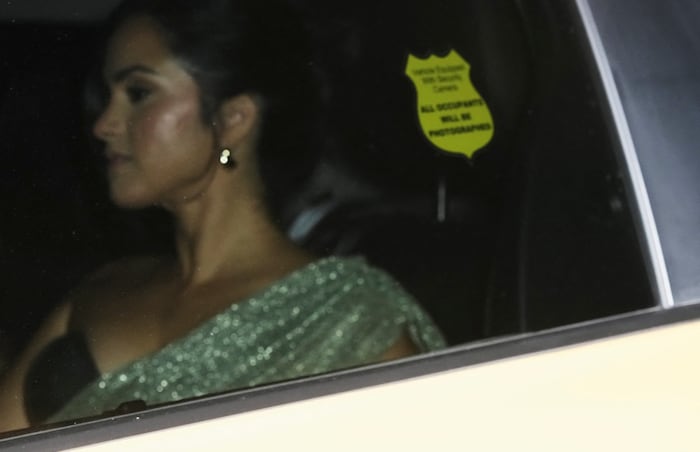 Auch für Selena Gomez, eine der engsten Freundinnen der Braut, ging die lange Partynacht ...