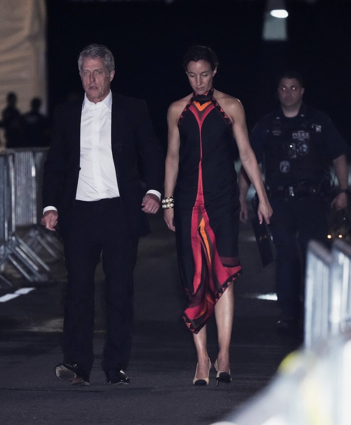 Hugh Grant und seine Ehefrau Anna Elisabet Eberstein: Gemeinsam verließen sie den Madison Square ...