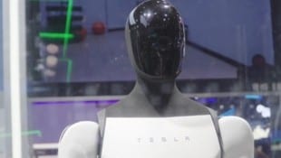 Tesla will laut einem Unternehmensvertreter bis Ende des Jahres mit der Massenproduktion seines ...