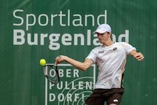 Lukas Neumayer tat sich gegen Dennis Novak sehr schwer.