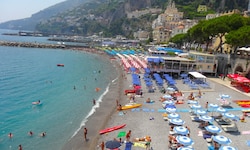 Besonders an der Amalfi Küste steigen die Preise ins Unermessliche.