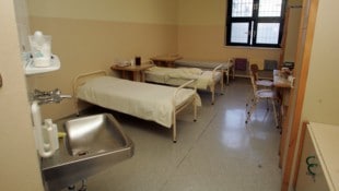 Die Krankenabteilung im Häfen reicht für die Versorgung nicht aus.
