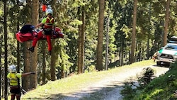 Einen 64-jährigen Mountainbiker mussten Retter am Dobratsch bergen (Foto). Auf der Hochalmspitze ...