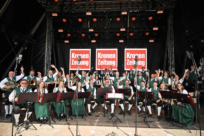 Die Musiker hatten vor und während dem Auftritt viel Spaß.